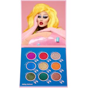 <p>Juicy Nine 03 – Juicy Velvet features 9 beautiful shimmers in buttery & velvety vibrant jewel tones. Swipe on these jewel tone shimmers and transform into a Queen. Net Weight: 7.2g (0.25 oz)</p>
<p>Kim Chi Says:<br />
“Shimmers for life! For that dewy look, I got your base covered with these dazzling array of shimmery velvets.” </p>
