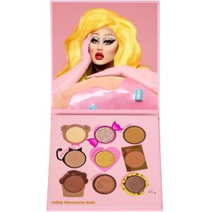 <p>Juicy Nine 04 – Juicy Chocolate Melt features 9 pressed shadows & pigments thats versatile all day and every day. You can go from an every day look to a dramatic look for nighttime. Take a bite out of this Juicy Chocolate Melt and have the perfect neutral palette to satisfy all of your cravings. Net Weight: 7.2g (0.25 oz)</p>
<p>Kim Chi Says:<br />
“Biting into a piece of chocolate not knowing what the filling inside will be was a favorite childhood game of mine! Imagine all those fillings come to life with this juicy chocolate melt colors! Best part is, theres no surprise here! So what are you waiting for? Lets get these colors on you ASAP!” </p>
